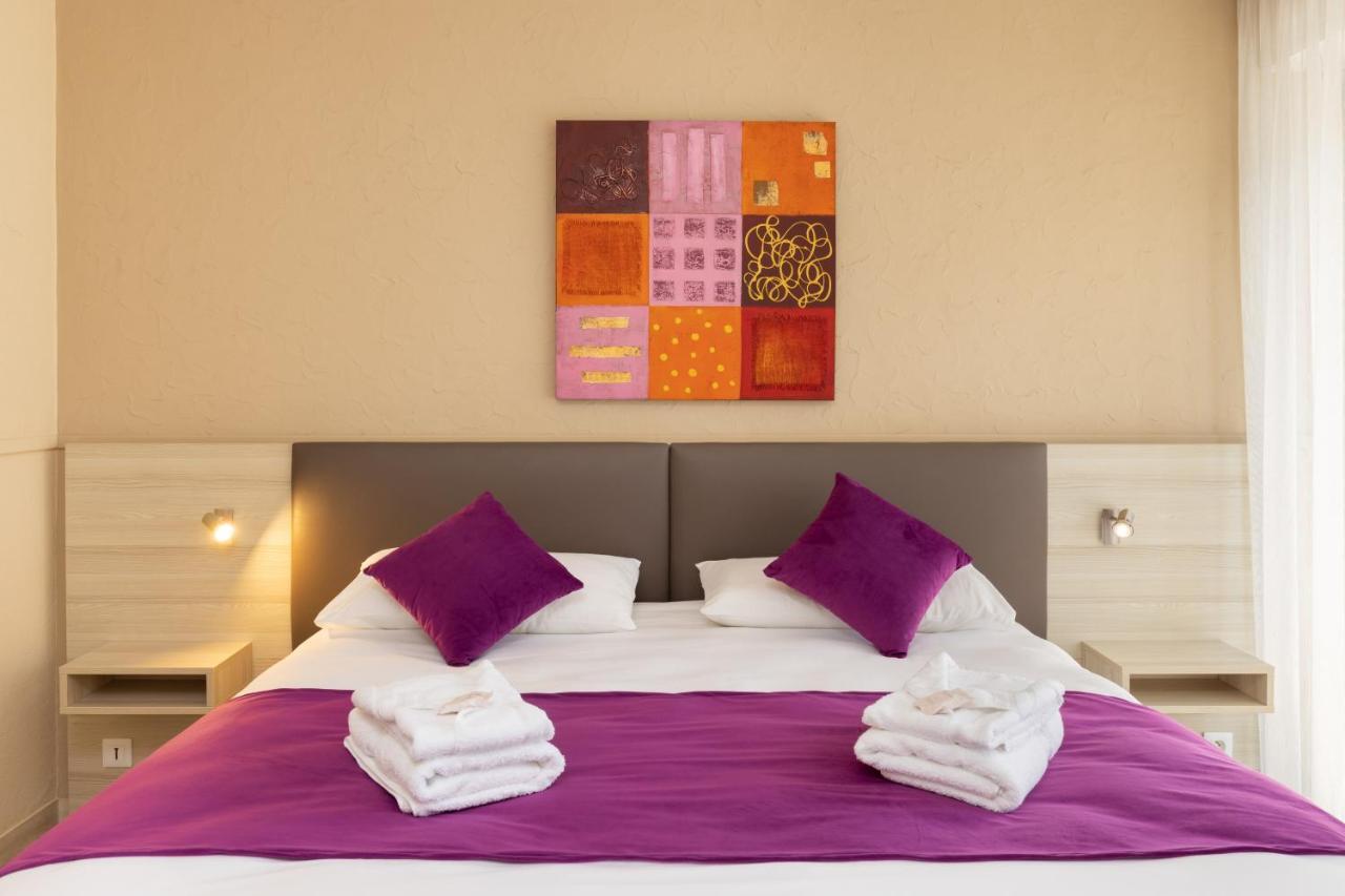 Hotel Club Le Capet Sainte-Maxime Buitenkant foto