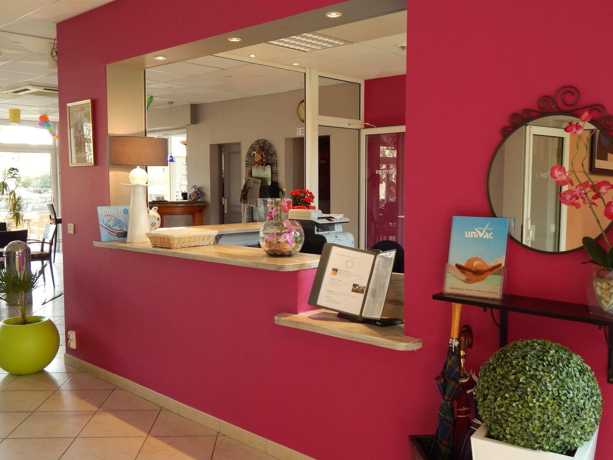 Hotel Club Le Capet Sainte-Maxime Buitenkant foto